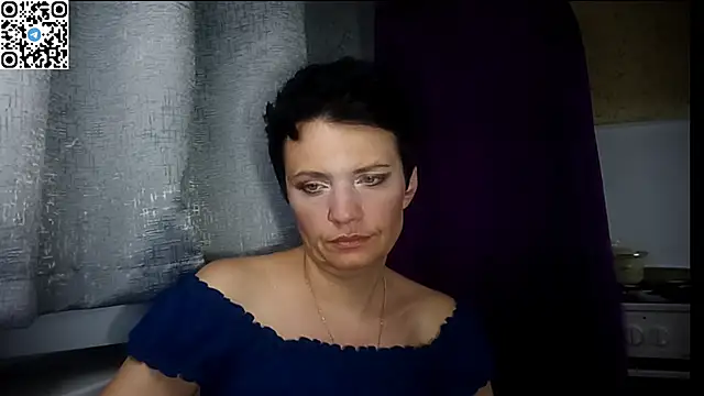Snapshot of HotMamaQueen234 chatting on 06.21.26 HotMamaQueen234 online show from 06.21.26