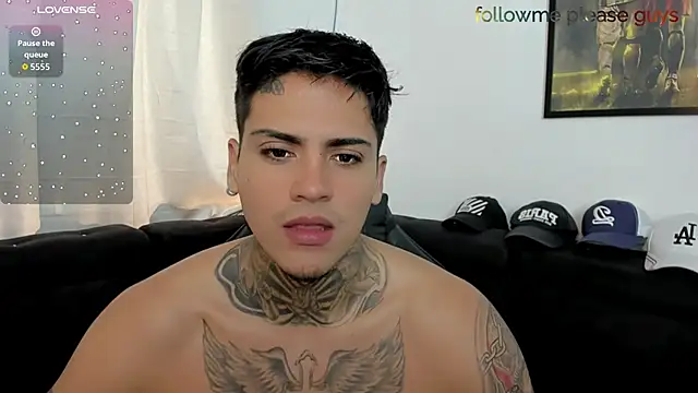 sweetlatinoboy online show from 04.25.26