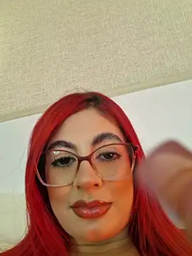 Scarlet Evanss  online show from 04.24.26