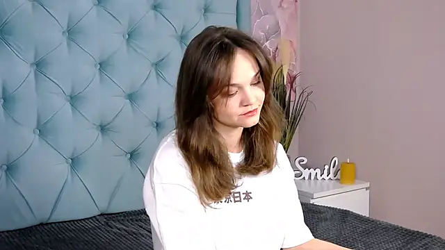 Snapshot of IowaSin chatting on 03.23.26 IowaSin online show from 03.23.26