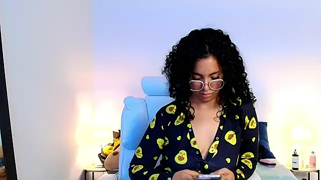 Snapshot of Luciianita_lov199 chatting on 05.10.26 Luciianita lov199 online show from 05.10.26