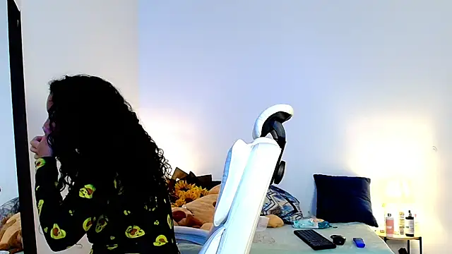 Snapshot of Luciianita_lov199 chatting on 05.11.26 Luciianita lov199 online show from 05.11.26