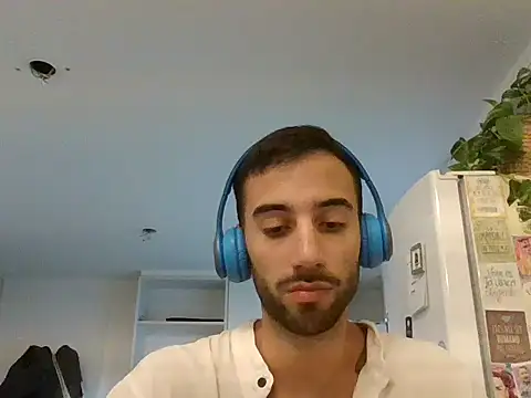 Snapshot of SantinnoVale chatting on 03.16.26 SantinnoVale online show from 03.16.26