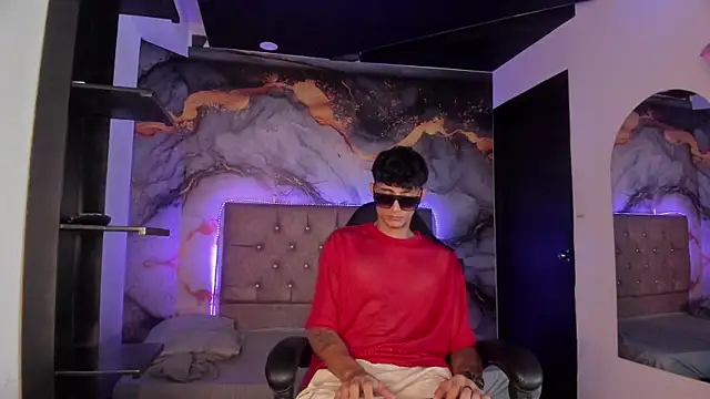 MaxiimoRomano  online show from 05.07.26