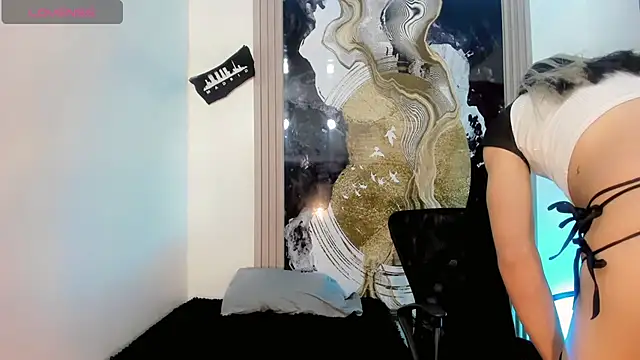 Tiffany Velanyer   online show from 07.17.26
