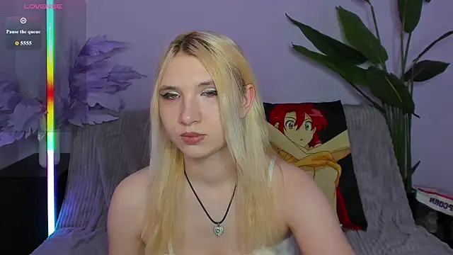 Naomi Blondie online show from 03.31.26