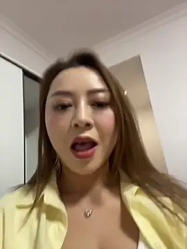 LuckyGirl-11 online show from 04.23.26