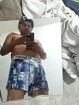 Snapshot of DELTA04SSJ chatting on 04.12.26 DELTA04SSJ online show from 04.12.26