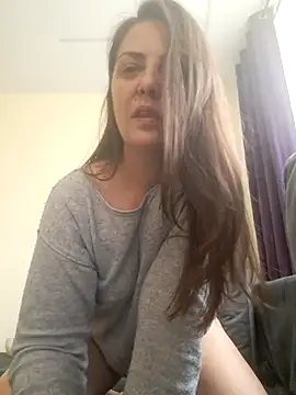 Arya Malone online show from 04.23.26