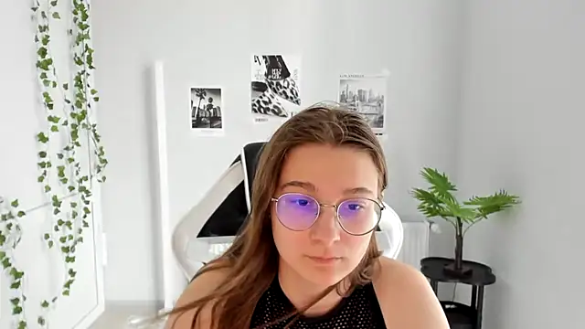 Mia kristal online show from 06.19.26