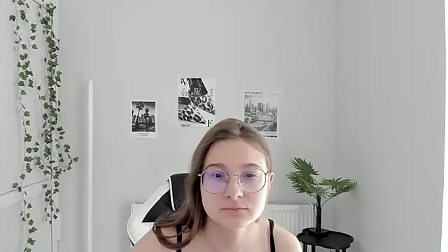 Mia kristal online show from 06.21.26