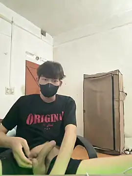 Snapshot of Funkin- chatting on 04.05.26 Funkin- online show from 04.05.26