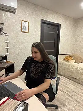 AgathaMyers online show from 03.25.26