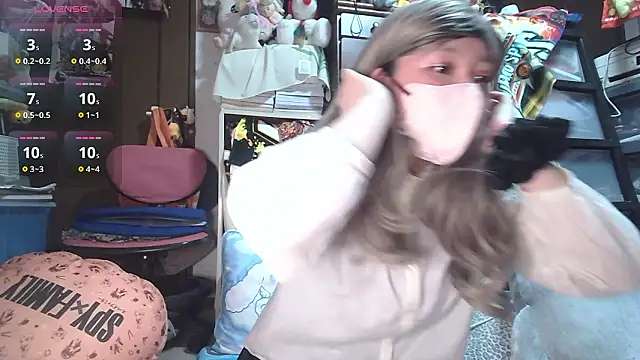 Snapshot of Serena_chan_ chatting on 03.20.26 Serena chan online show from 03.20.26