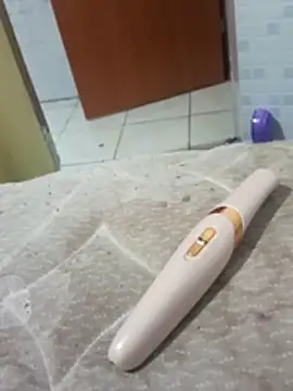    -larissa online show from 03.18.26