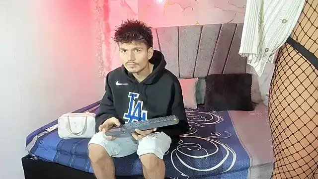 Nahomi hot 77 online show from 07.31.26