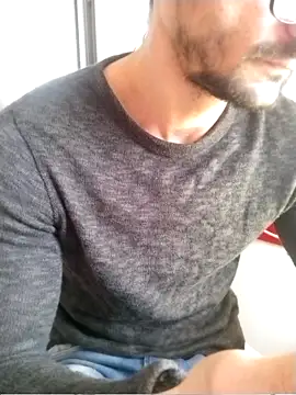 Snapshot of MANXL3 chatting on 03.19.26 MANXL3 online show from 03.19.26