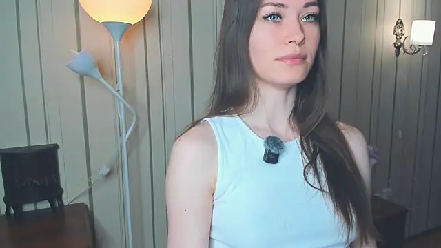 JulissaLipoma online show from 04.26.26