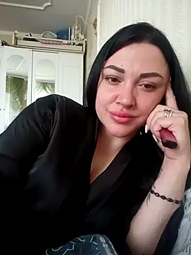 Elsie-Nora online show from 05.07.26