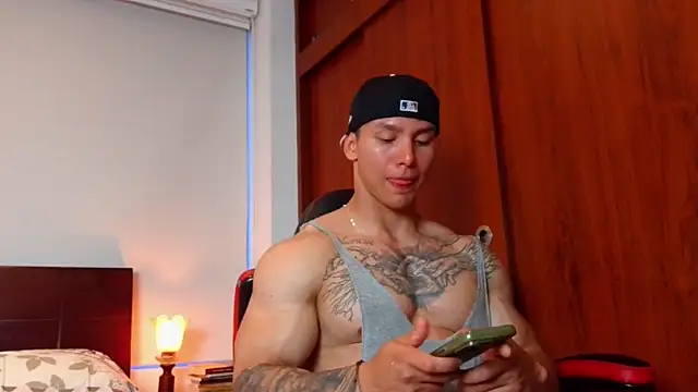 Snapshot of JAYCAM_ chatting on 03.24.26 JAYCAM online show from 03.24.26