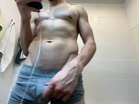 Snapshot of musclex777 chatting on 04.05.26 musclex777 online show from 04.05.26