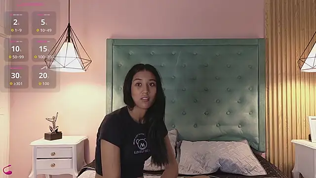 ninaBravu online show from 04.29.26