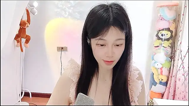 Snapshot of QQ-7890 chatting on 04.18.26 QQ-7890 online show from 04.18.26