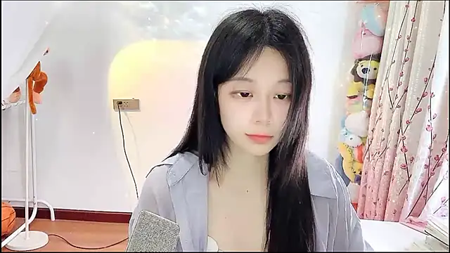 Snapshot of QQ-7890 chatting on 04.20.26 QQ-7890 online show from 04.20.26