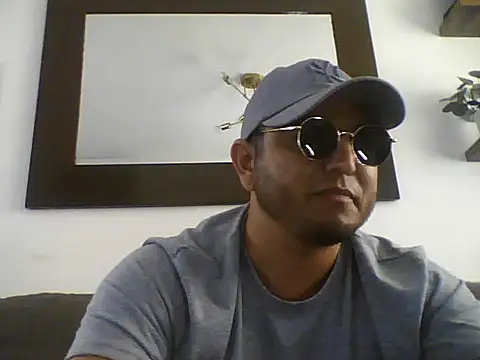 HOTB0Y18 online show from 04.20.26