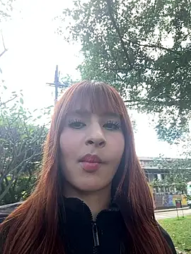 Snapshot of Sexy_aleja_outdoors chatting on 03.19.26 Sexy aleja outdoors online show from 03.19.26