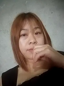 Aurora Luna online show from 03.22.26