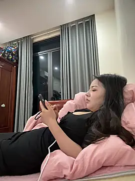   cherry-cute   online show from 03.20.26