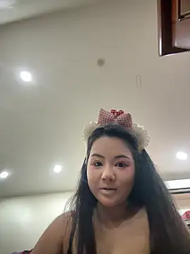   cherry-cute   online show from 03.21.26