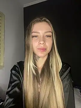 alyssa 22 online show from 07.04.26