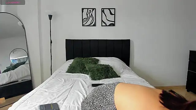 mai evans online show from 06.24.26