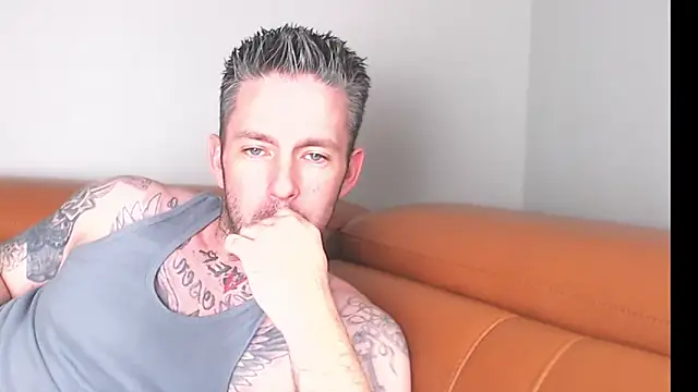 SkylarrGrey online show from 04.02.26