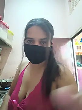 REENA-STRIP online show from 05.18.26