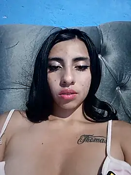 Snapshot of dulce_soph chatting on 05.04.26 dulce soph online show from 05.04.26
