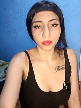 Snapshot of dulce_soph chatting on 05.05.26 dulce soph online show from 05.05.26