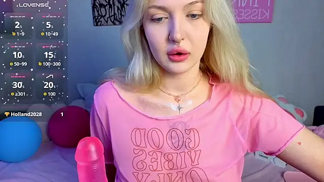 BlondieSummer online show from 06.12.26