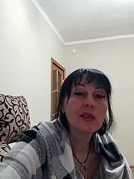 HelgaDennis online show from 04.08.26