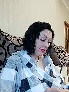 Snapshot of HelgaDennis chatting on 06.17.26 HelgaDennis online show from 06.17.26