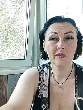 HelgaDennis online show from 08.04.26