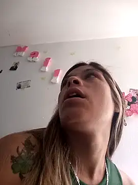 alanna6950 online show from 04.19.26