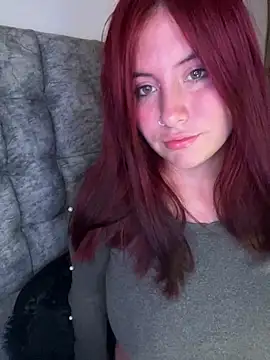 Snapshot of Mia_berris chatting on 03.25.26 Mia berris online show from 03.25.26