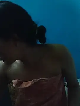 Snapshot of Jossy_1998 chatting on 04.08.26 Jossy 1998 online show from 04.08.26