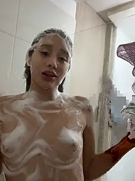 EmilyJohnsoon online show from 05.01.26