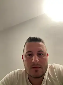 Snapshot of katalyn1996 chatting on 03.24.26 katalyn1996 online show from 03.24.26