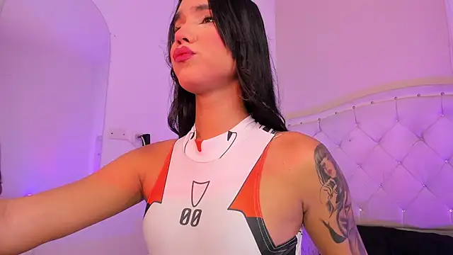 Snapshot of Majo_Sweett chatting on 04.13.26 Majo Sweett online show from 04.13.26