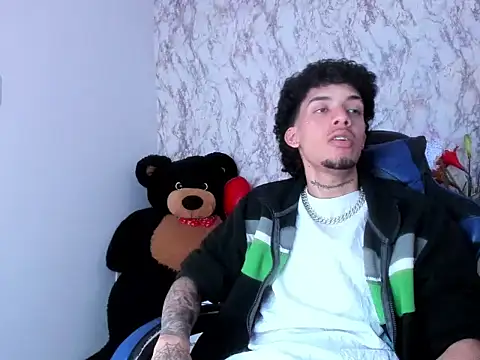 Snapshot of Ryder-Stone chatting on 03.20.26 Ryder-Stone online show from 03.20.26